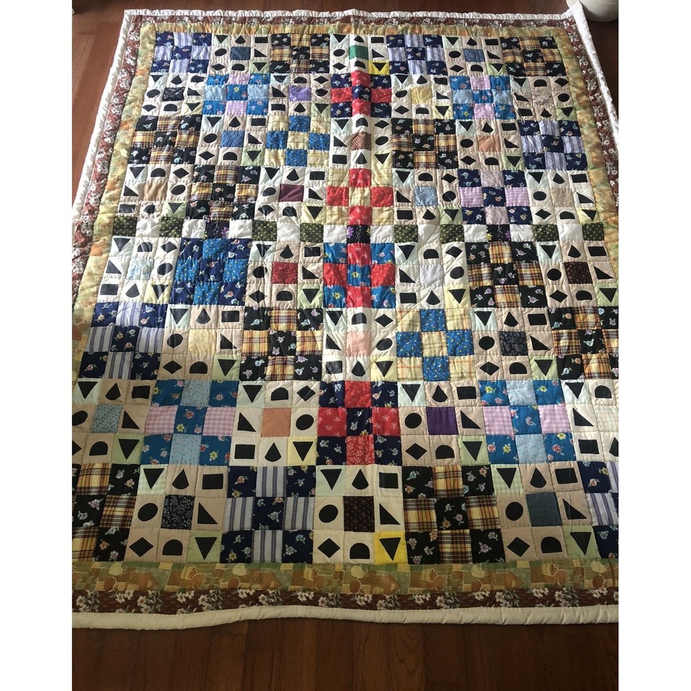 Vintage Quilt Hand Stitched Quilt Patchwork Design 80x94 EUC Read!